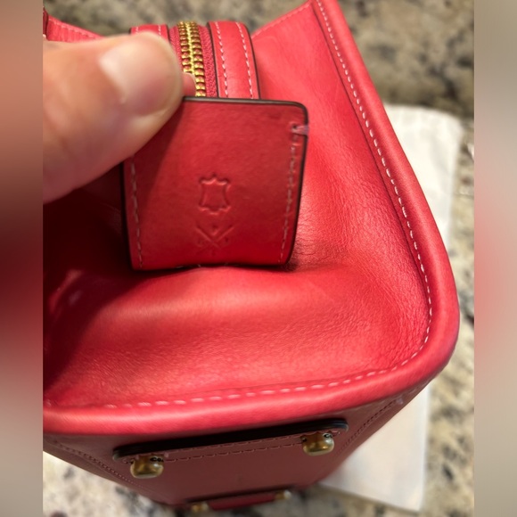 Coach Rogue 17 Original Natural Leather Bright Carmine NWT - Picture 8 of 12